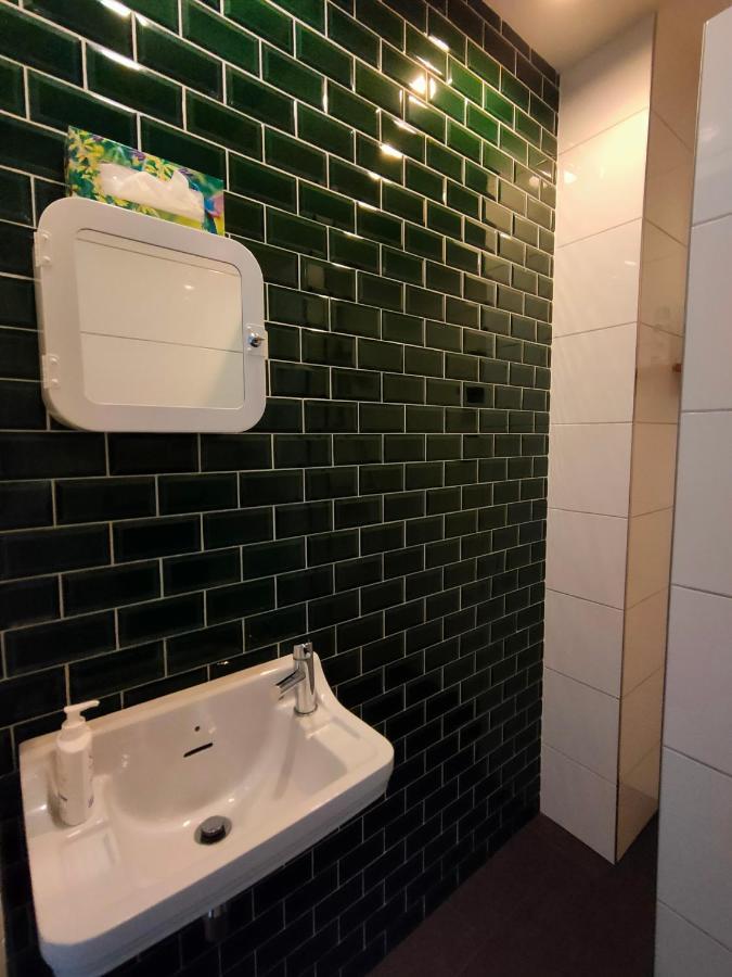 Familie- En Groepsverblijf Het Voorhuis Loon op Zand Exterior foto